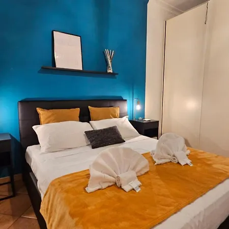 Be Your - Giulio's Apartment *