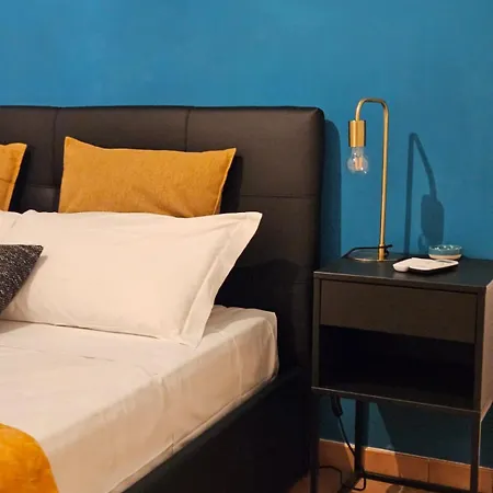 Be Your - Giulio's Apartment